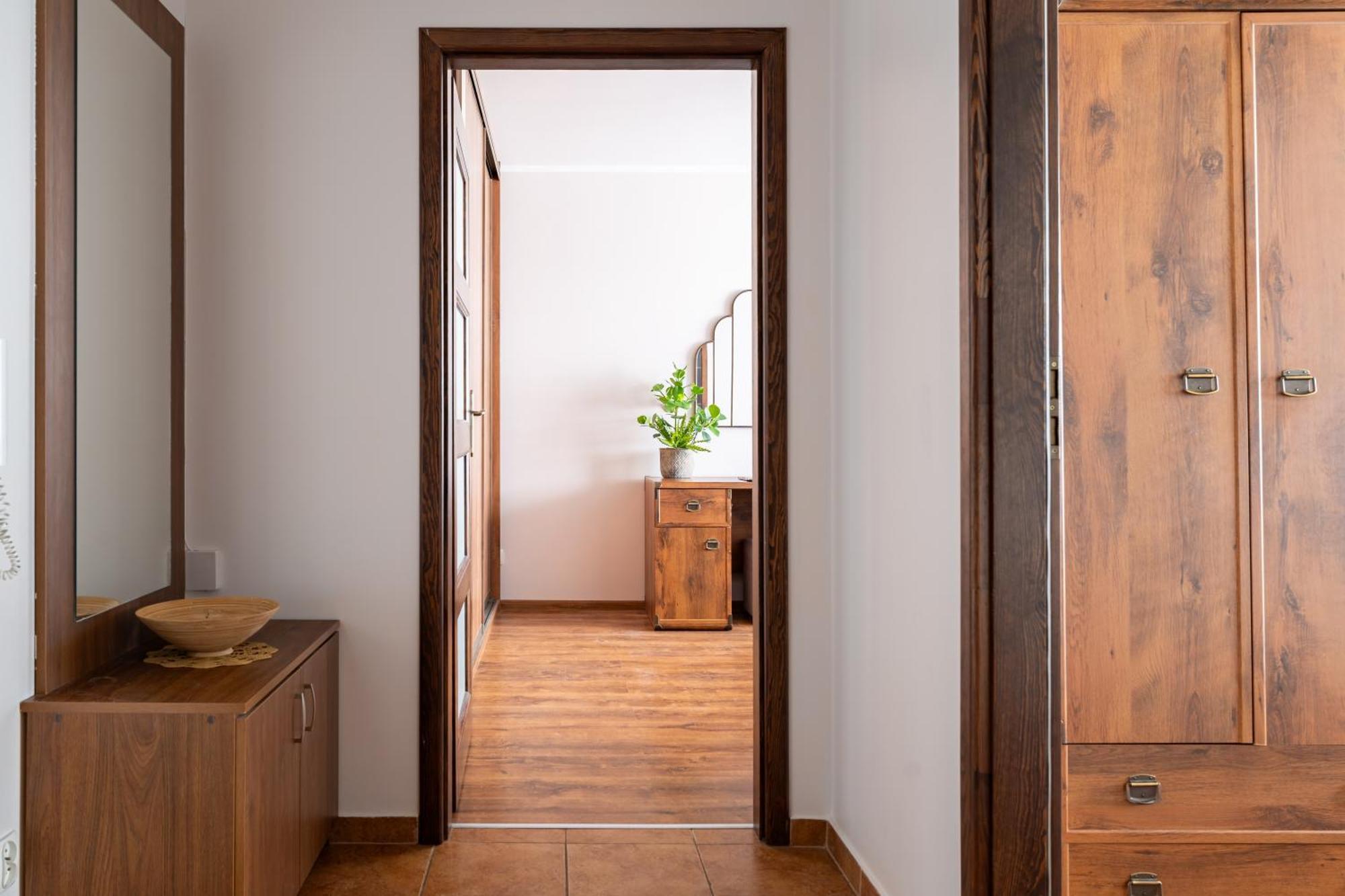 Apartment M&t By Rentoom Torun